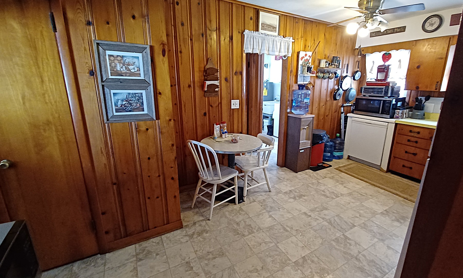 446 Dwight Street Kewanee, IL 61443 - Photo 14 of 23