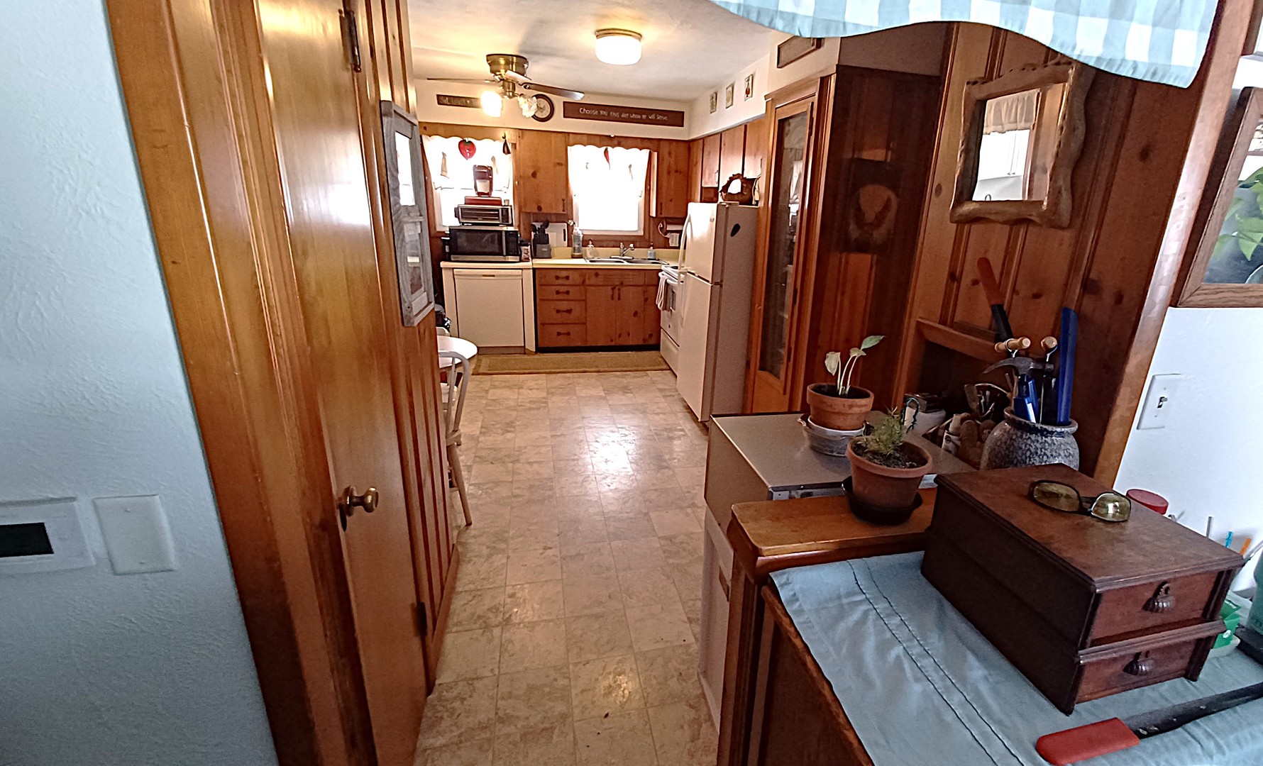 446 Dwight Street Kewanee, IL 61443 - Photo 8 of 23