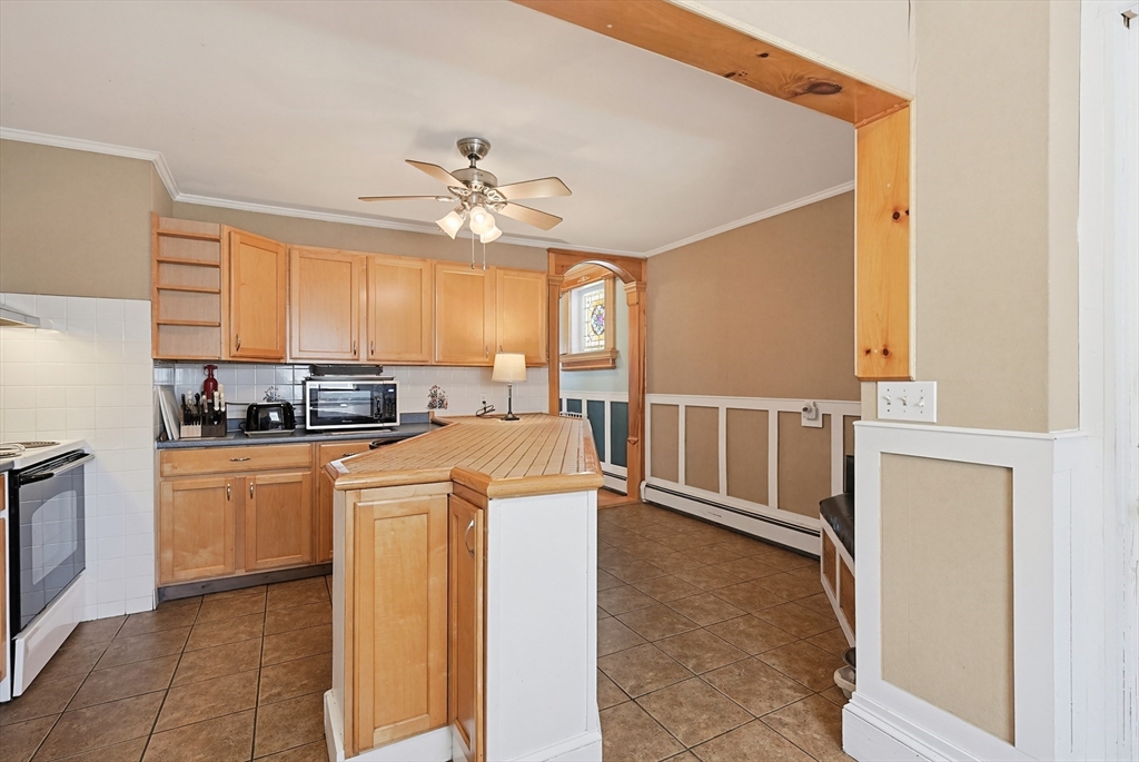 391 Middle Street Fall River, MA 02724 - Photo 14 of 42 Gallery Image 14