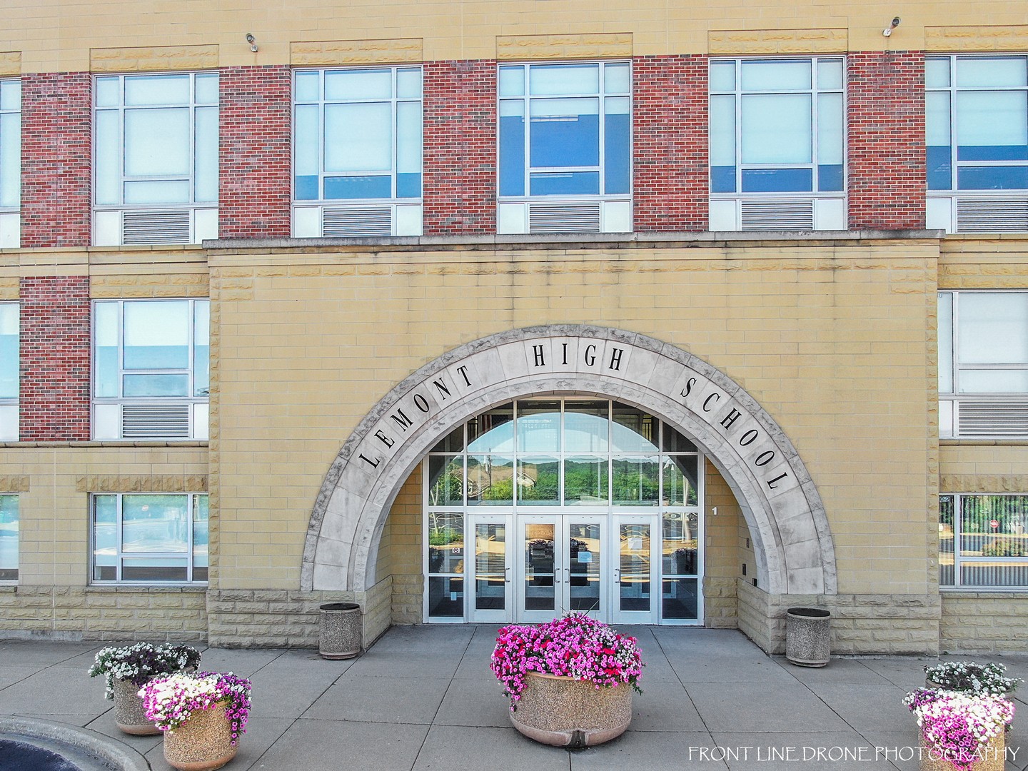 824 State Street Lemont, IL 60439 - Photo 23 of 31 a front view of a building