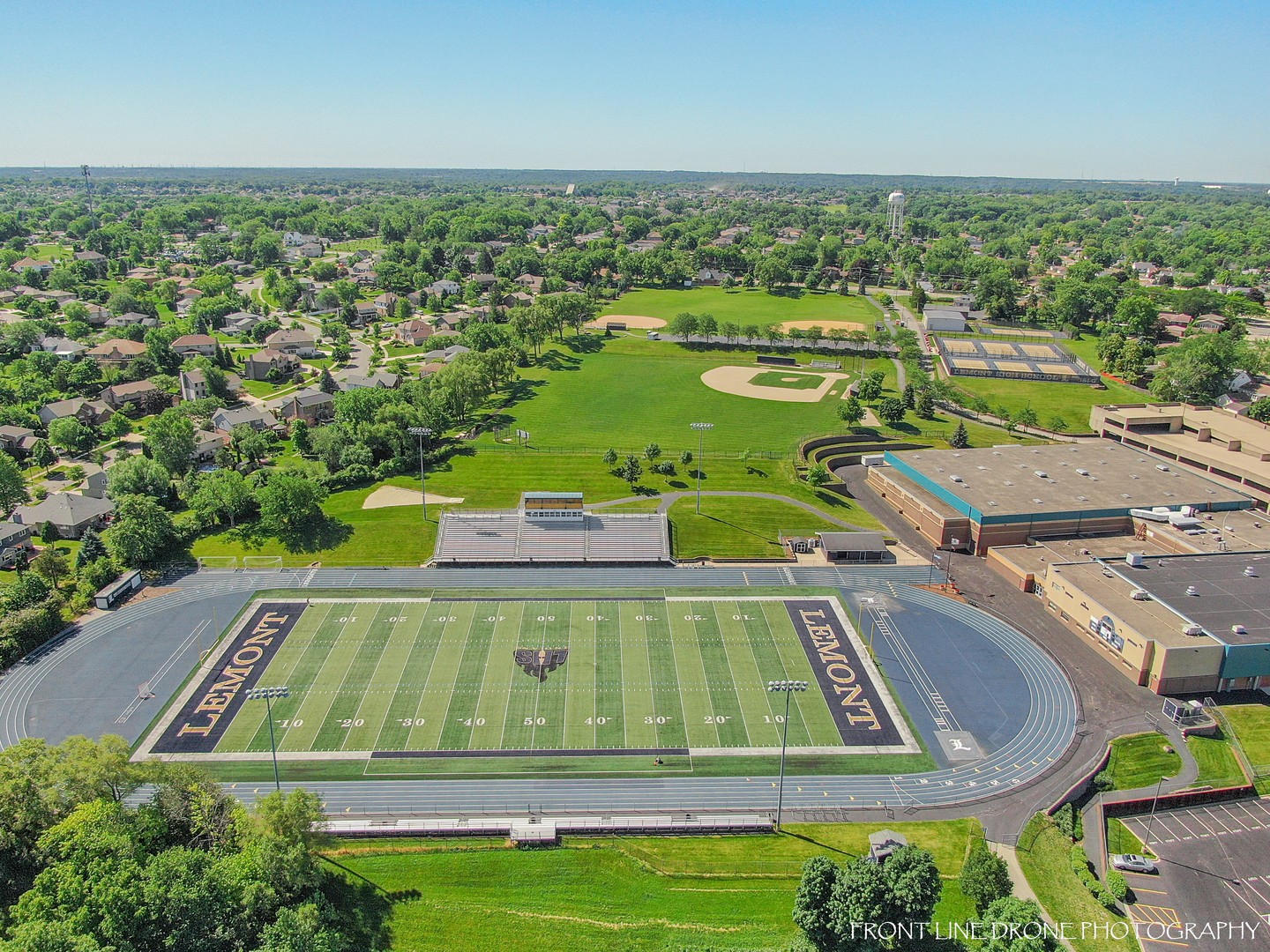 824 State Street Lemont, IL 60439 - Photo 24 of 31 an aerial view of a pool