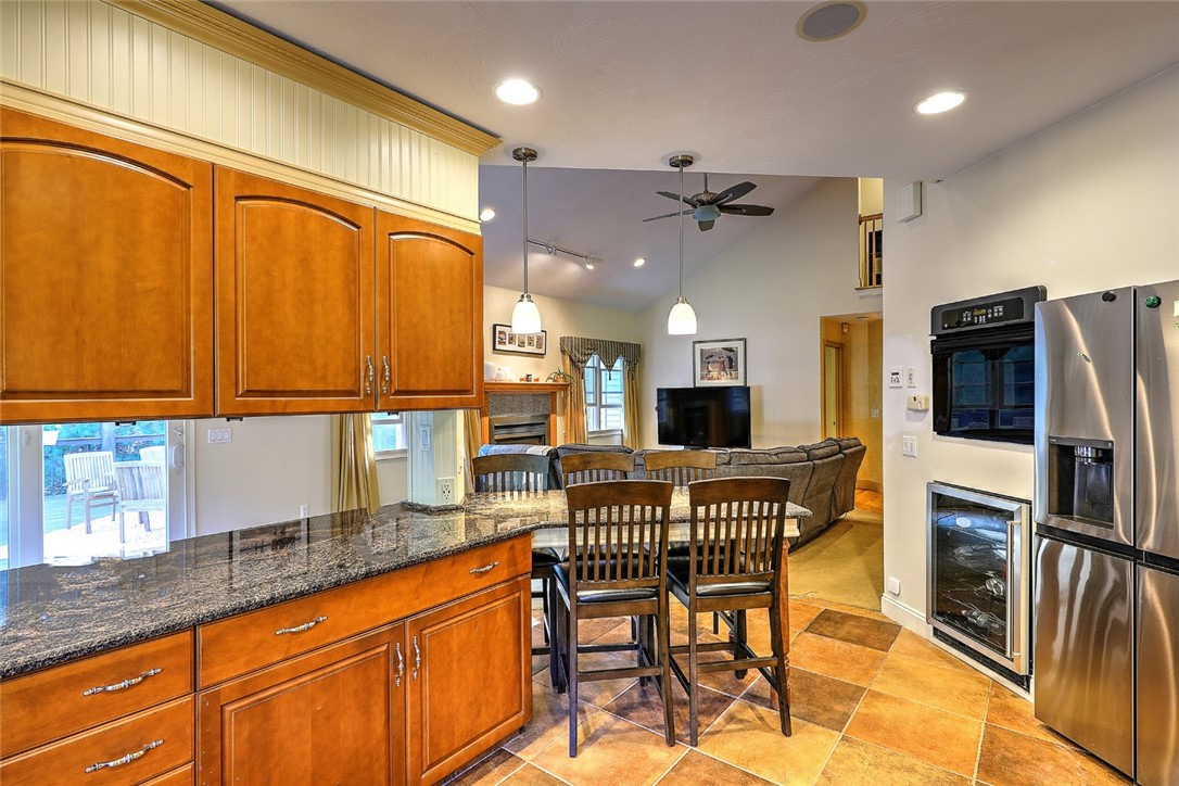 360 Burnt Hill Road Scituate, RI 02831 - Photo 14 of 41