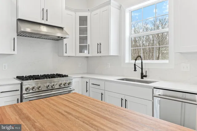 $847,900 | 167 Ellicott Road, Avondale, PA 19311