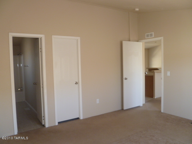 6415 East Raven Run Loop Tucson, AZ 85756 - Photo 8 of 9