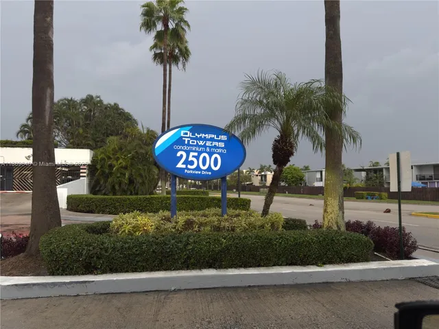 $2,300 | 2500 Parkview Drive, Unit 1909, Hallandale Beach, FL 33009