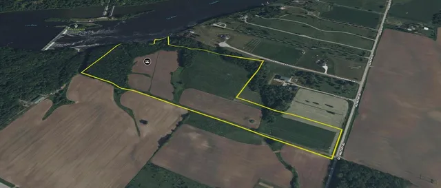 $1,700,000 | Old Military Road, Unit 1A, De Pere, WI 54115