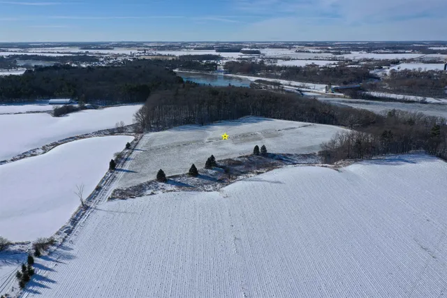 $1,700,000 | Old Military Road, Unit 1A, De Pere, WI 54115