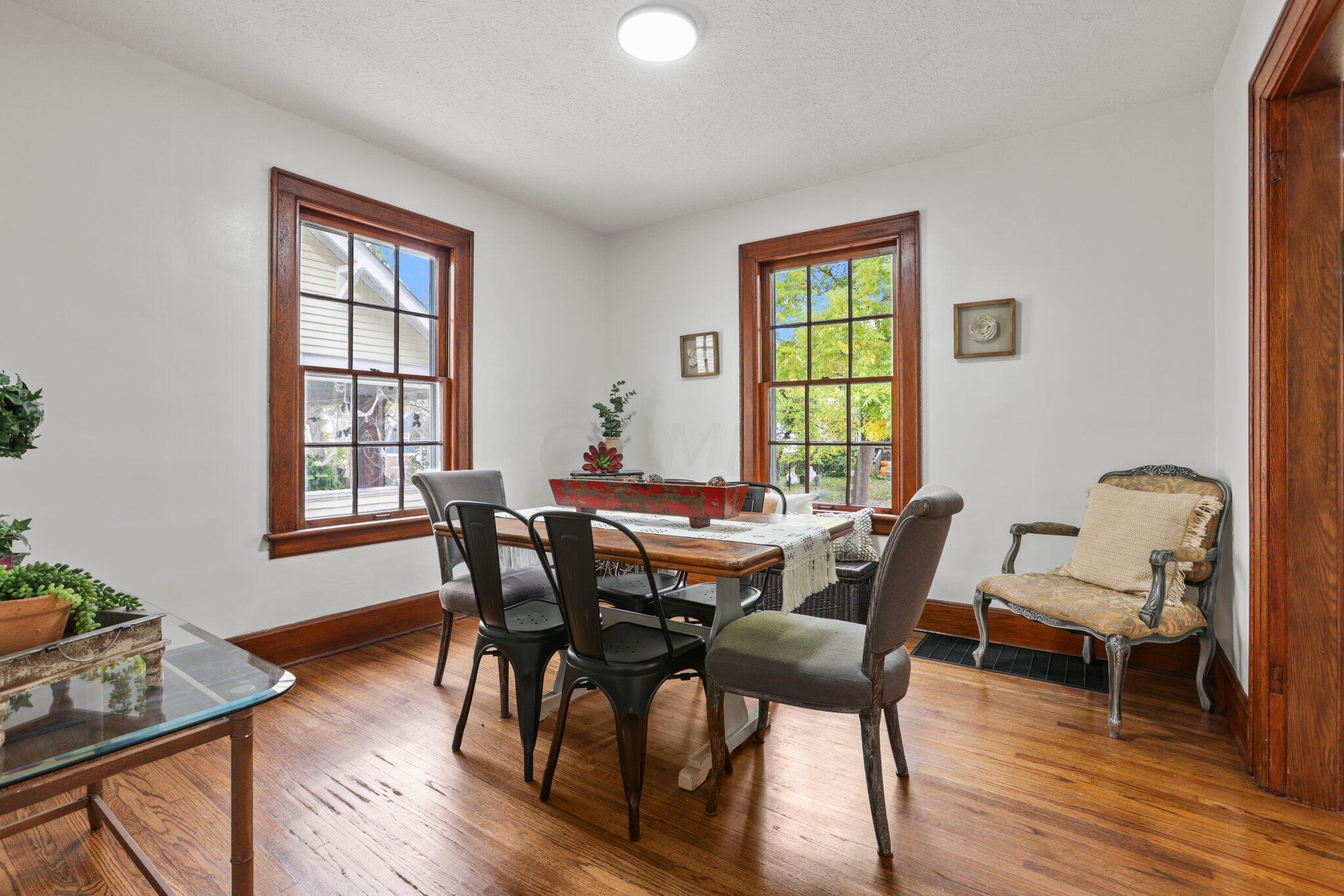 207 Chatham Road Columbus, OH 43214 - Photo 9 of 45 Great For Entertaining