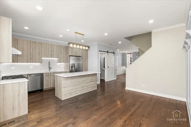 $619,000 | 2253 West Coulter Street, Unit 1, Chicago, IL 60608