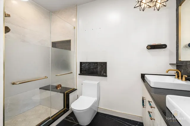 $619,000 | 2253 West Coulter Street, Unit 1, Chicago, IL 60608