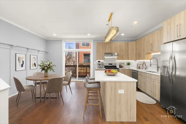 $619,000 | 2253 West Coulter Street, Unit 1, Chicago, IL 60608