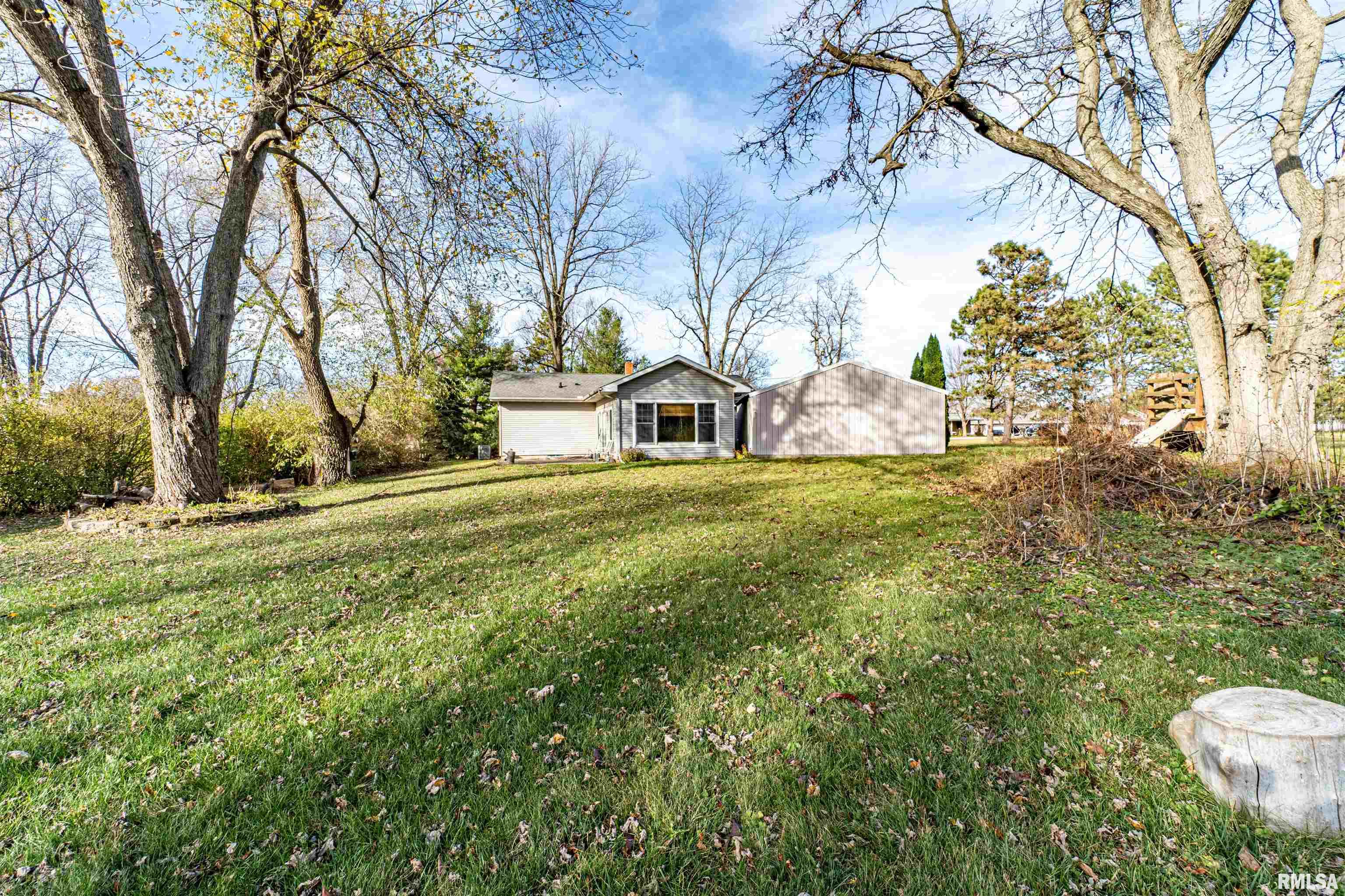 4220 Sheridan Road Pekin, IL 61554 - Photo 24 of 25 Gallery Image 24