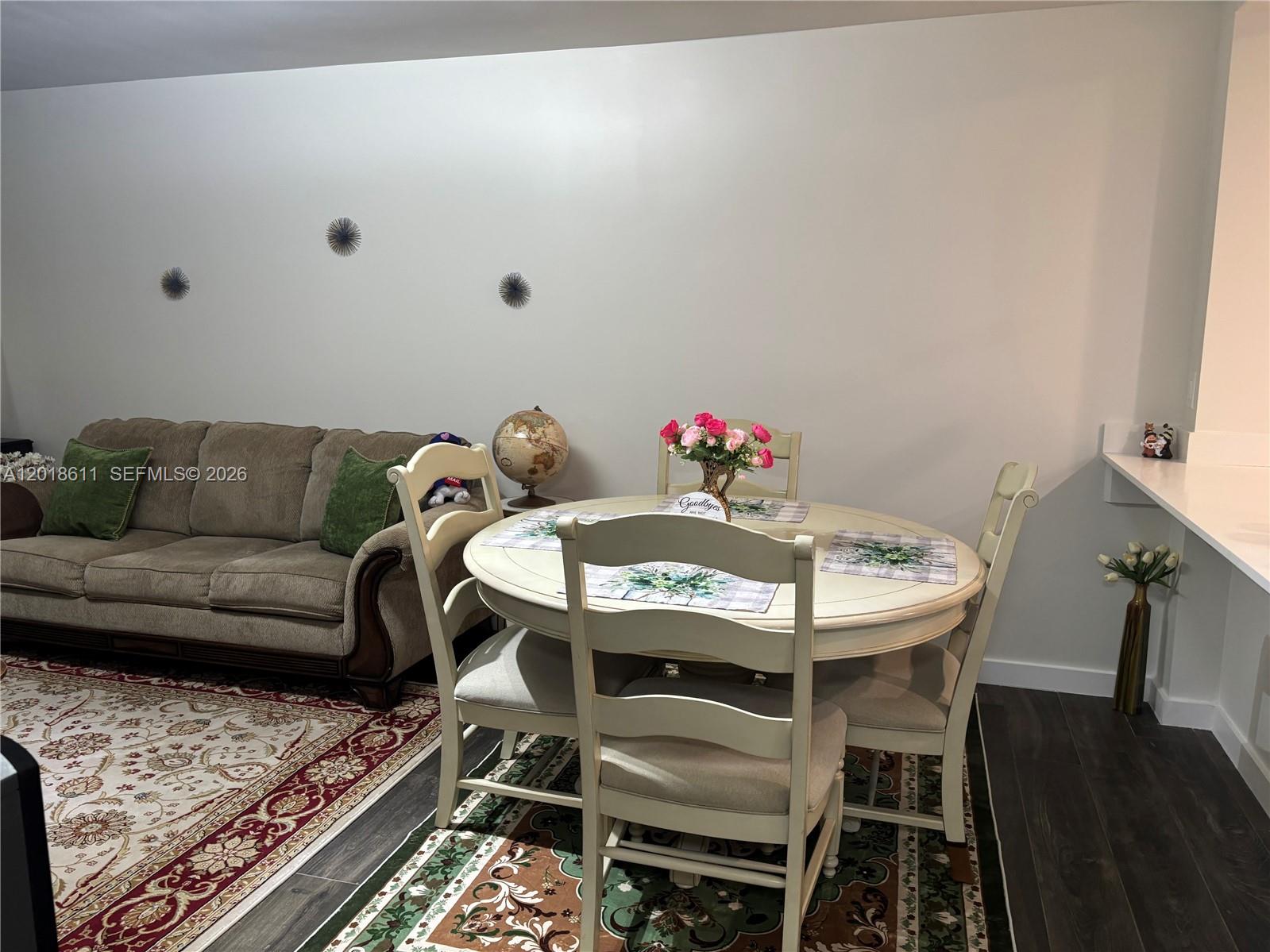 300 Berkley Road, Unit 212 Hollywood, FL 33024 - Photo 4 of 35
