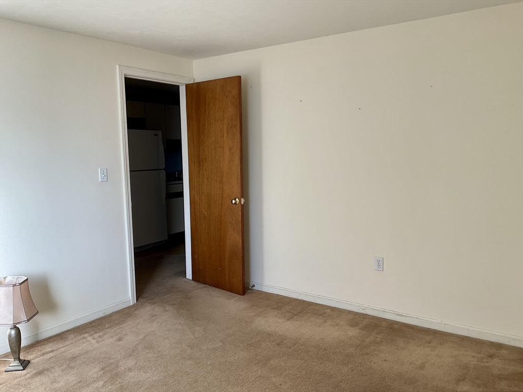 28 Southbridge Road, Unit 402 Charlton, MA 01507 - Photo 13 of 41