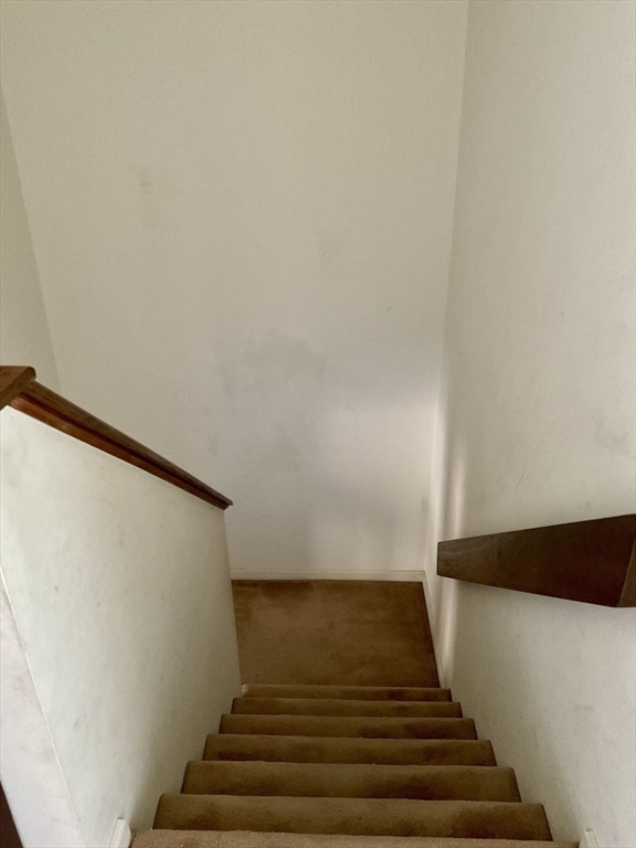 28 Southbridge Road, Unit 402 Charlton, MA 01507 - Photo 31 of 41