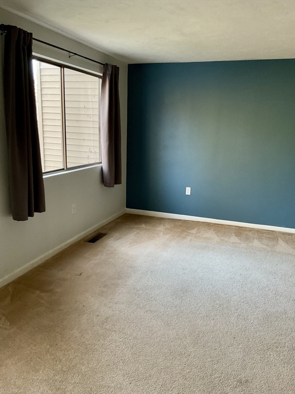 28 Southbridge Road, Unit 402 Charlton, MA 01507 - Photo 6 of 41