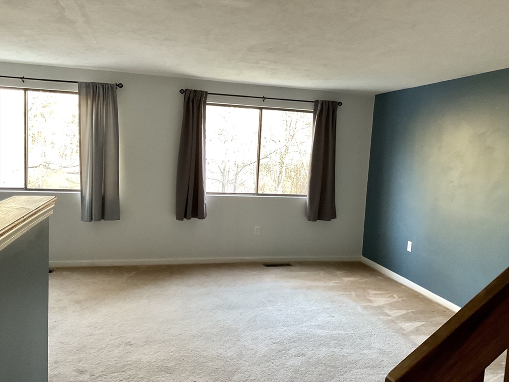 28 Southbridge Road, Unit 402 Charlton, MA 01507 - Photo 8 of 41