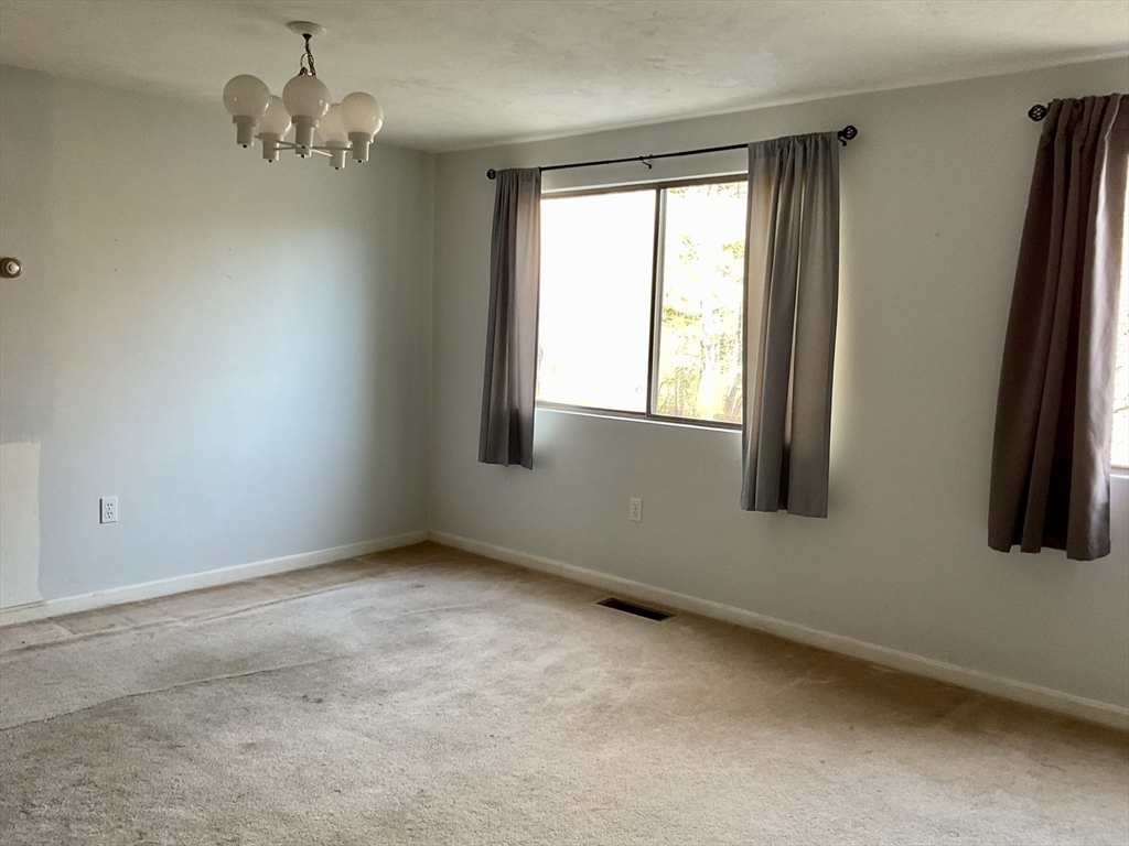 28 Southbridge Road, Unit 402 Charlton, MA 01507 - Photo 9 of 41