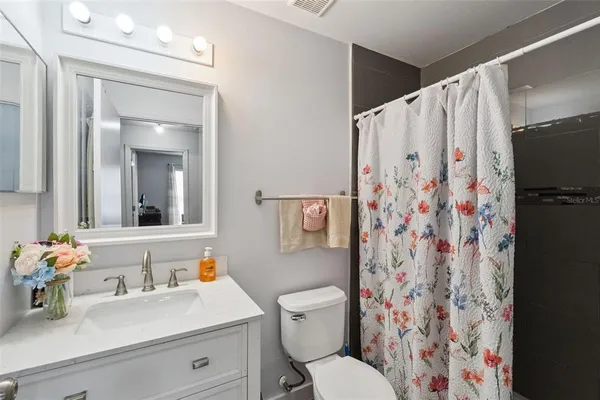 $2,100 | 2409 Lincolnshire Court, Kissimmee, FL 34743