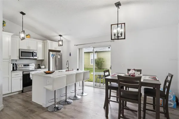 $2,100 | 2409 Lincolnshire Court, Kissimmee, FL 34743