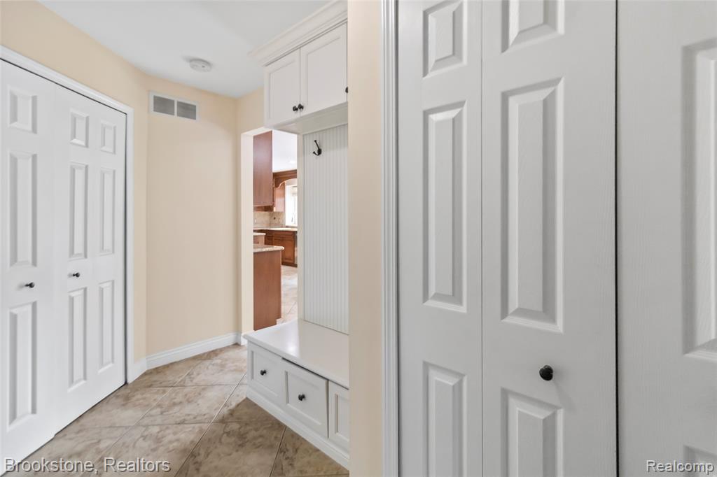 3807 Beechcrest Road Rochester Hills, MI 48309 - Photo 21 of 49 Gallery Image 21