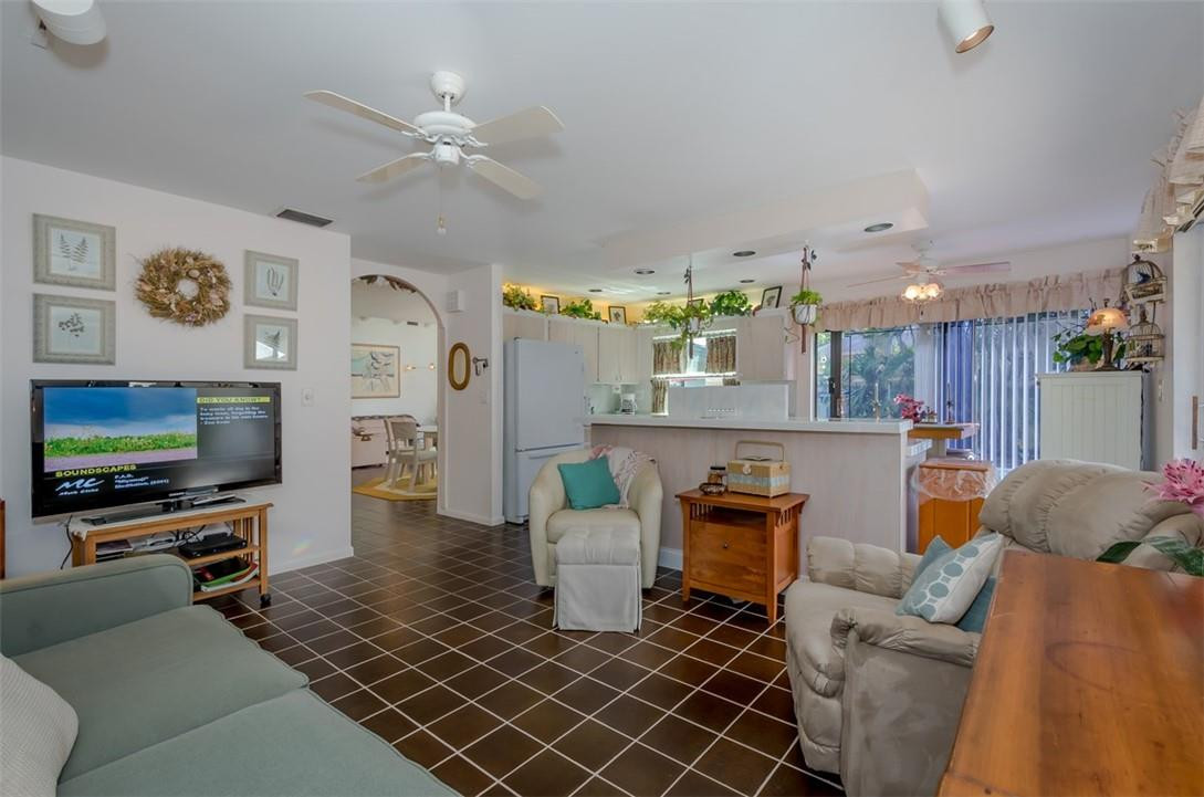 110 Kensington Road Hollywood, FL 33021 - Photo 8 of 26 Photo 8