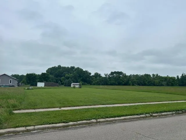 $10,000 | 1103 Esther Circle, Marshall, MN 56258