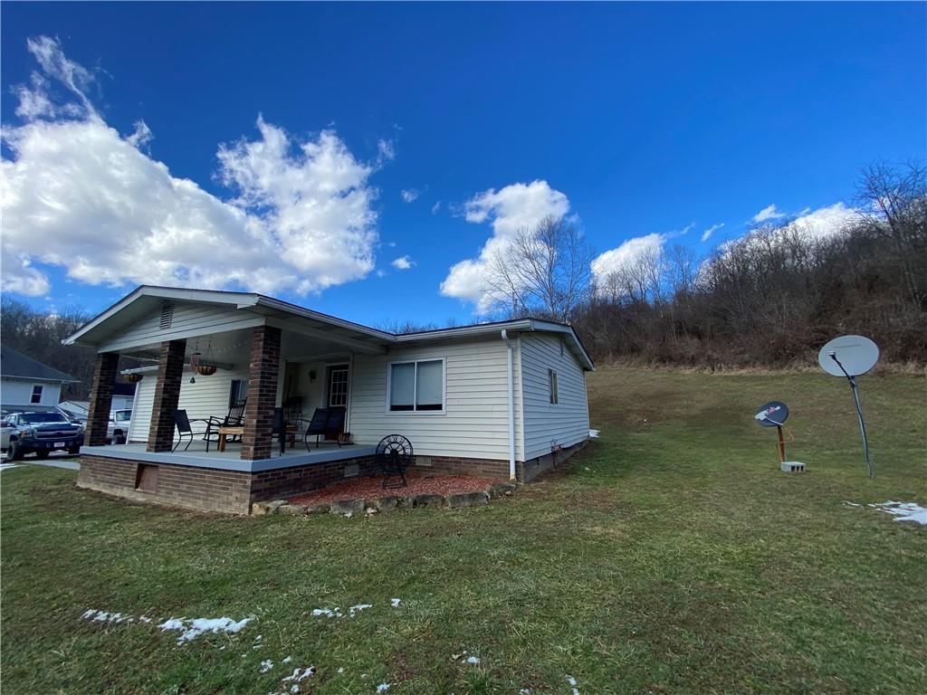 1365 Jollytown Road New Freeport, PA 15352 - Photo 3 of 25 Gallery Image 3