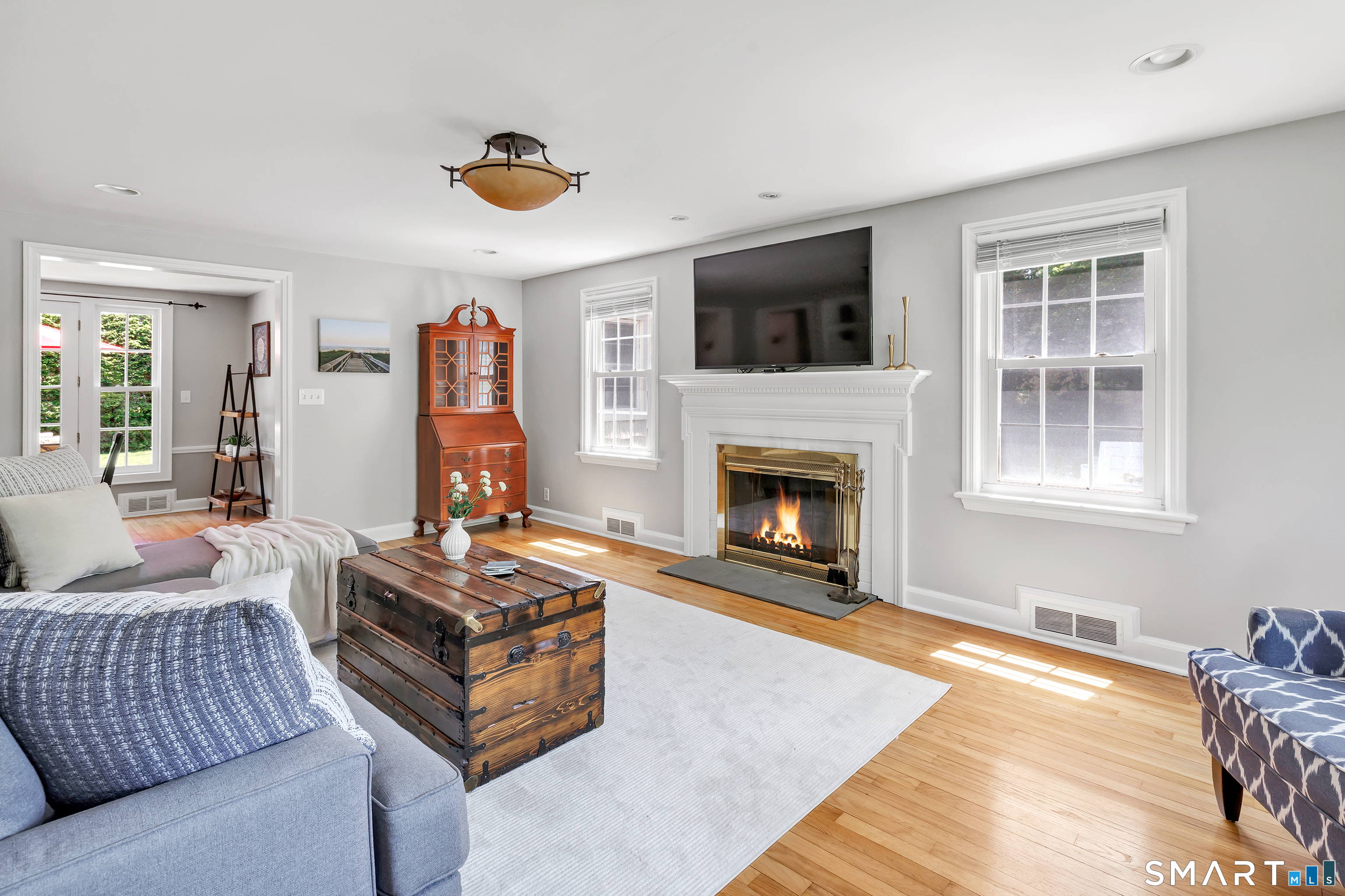42 Bayberry Road Fairfield, CT 06825 - Photo 6 of 39