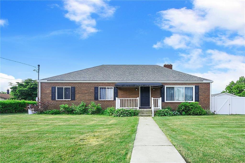 1225 Ridgeway Avenue Aliquippa, PA 15001 - Photo 1 of 25 Gallery Image 1