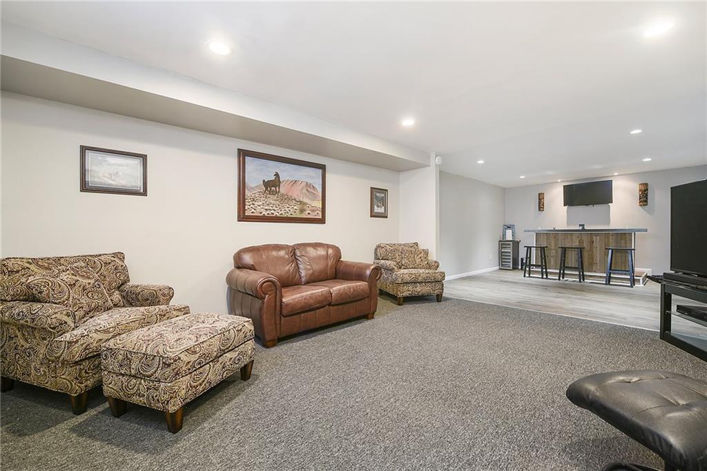 1225 Ridgeway Avenue Aliquippa, PA 15001 - Photo 15 of 25 Gallery Image 15