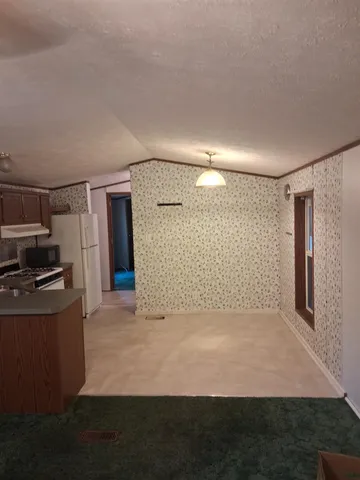 $179,900 | 24 Flynn Road, Tamworth, NH 03886