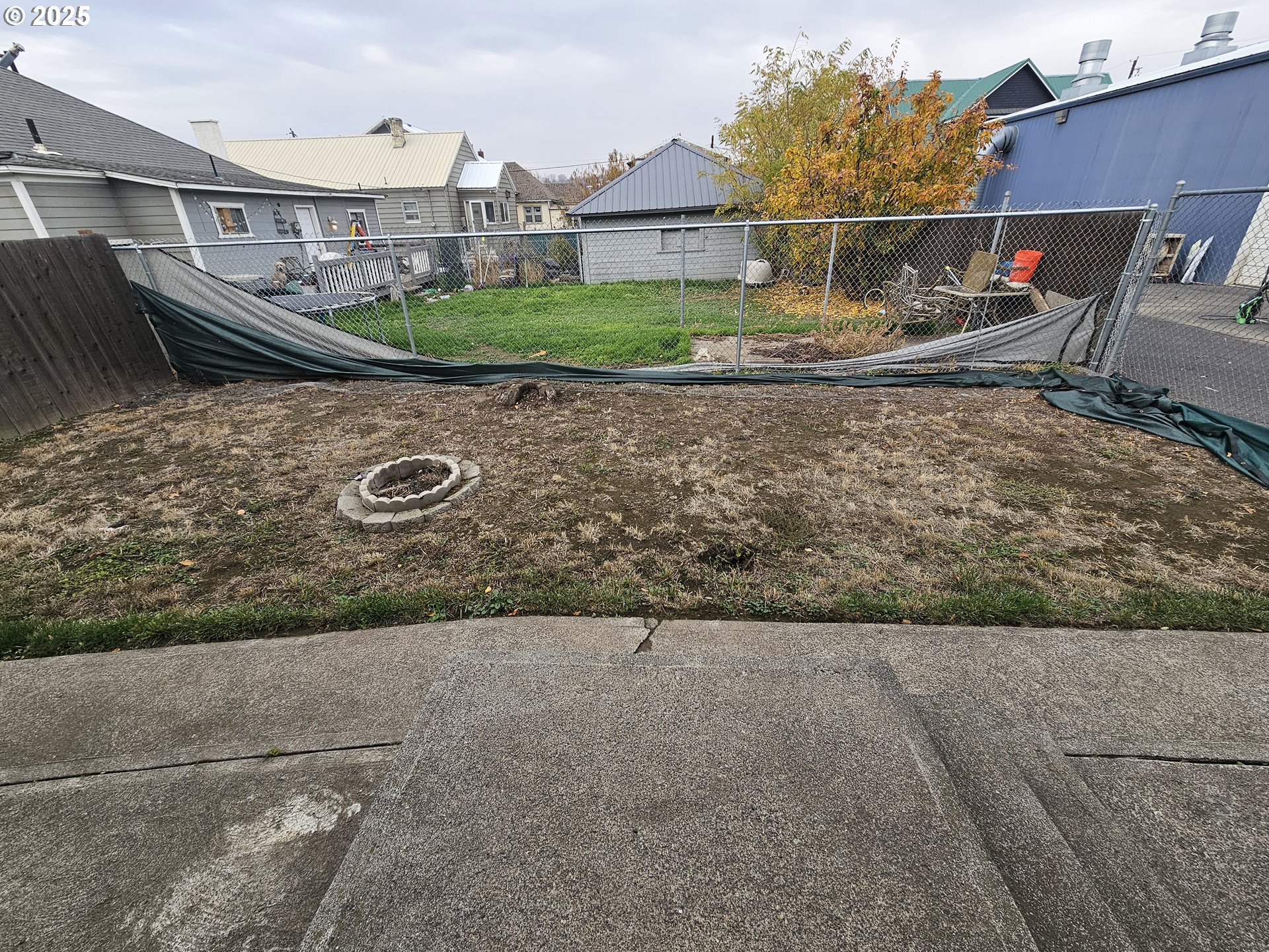 709 Southwest Frazer Avenue Pendleton, OR 97801 - Photo 23 of 28 front view of house with a yard
