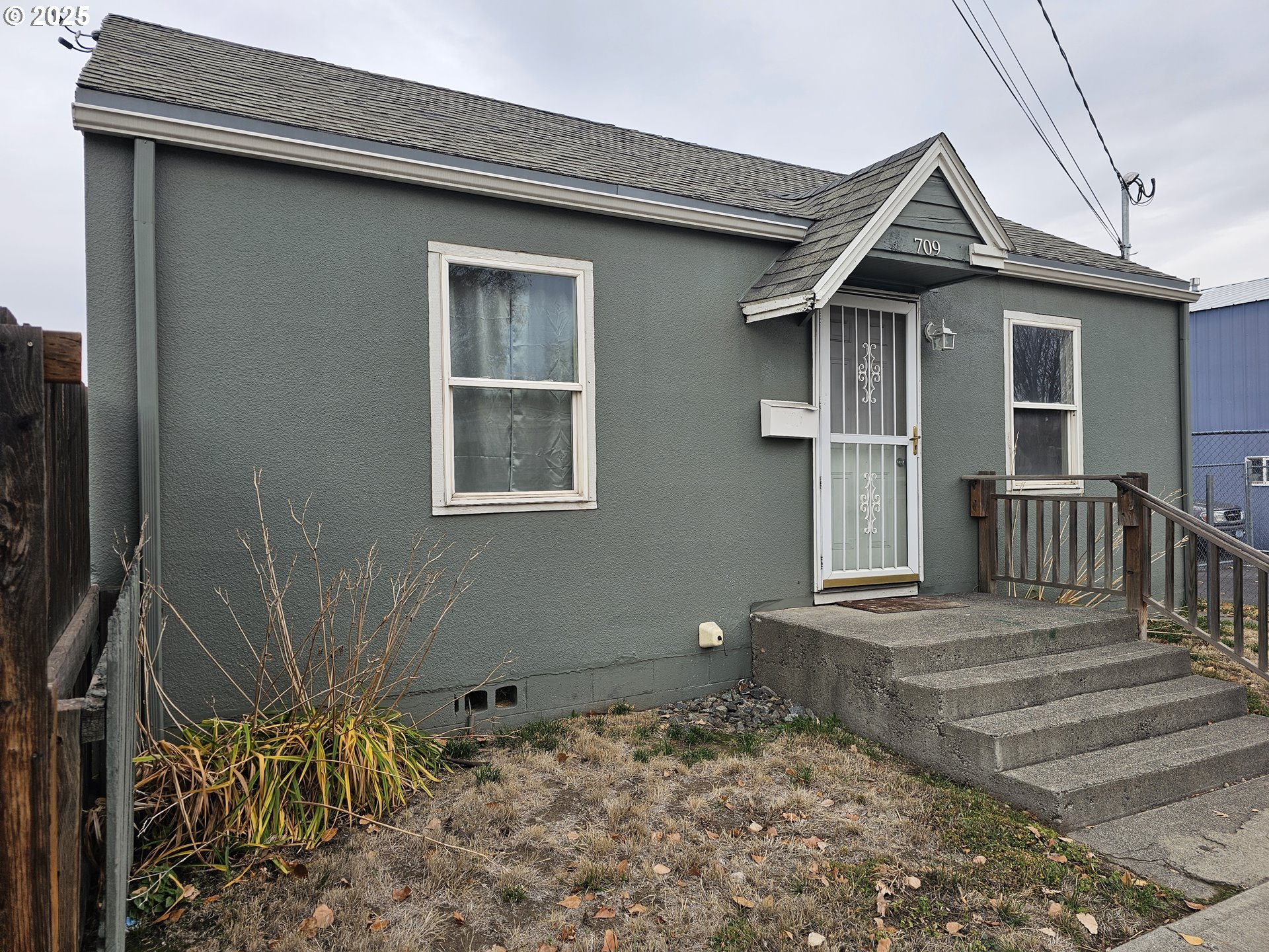 709 Southwest Frazer Avenue Pendleton, OR 97801 - Photo 4 of 28 a view of a house with wooden floor