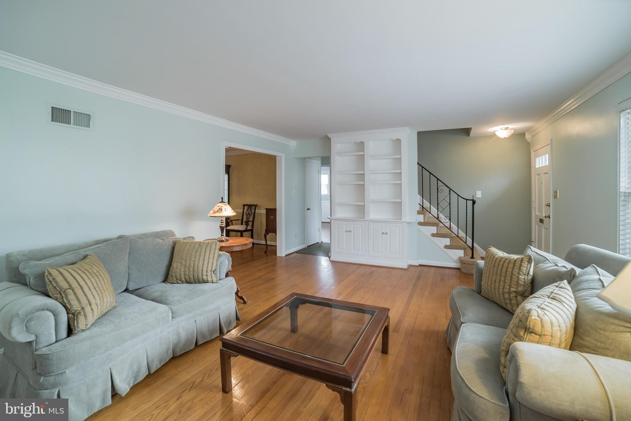 8805 Walnut Hill Road Chevy Chase, MD 20815 - Photo 4 of 32 Gallery Image 4