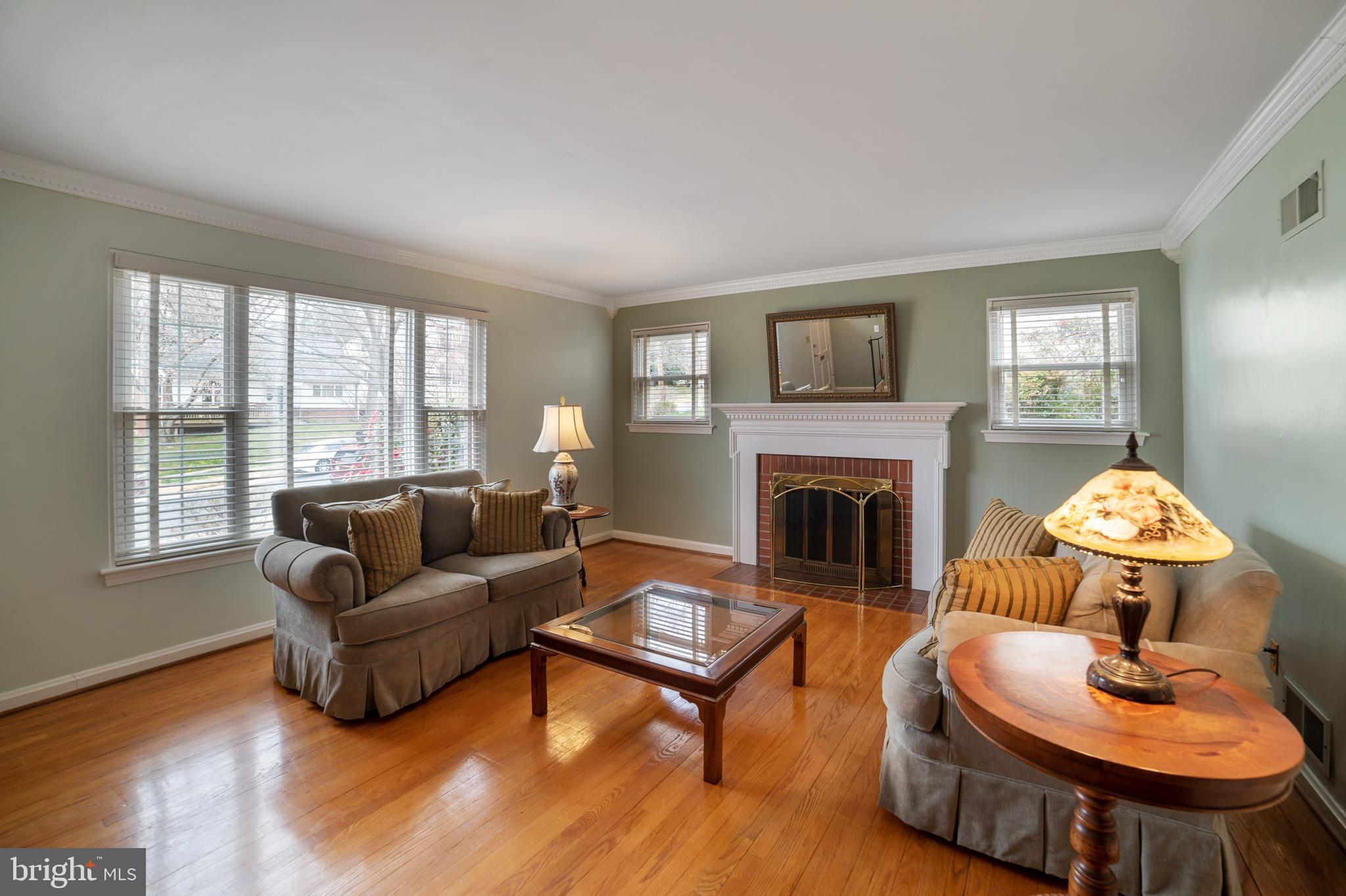 8805 Walnut Hill Road Chevy Chase, MD 20815 - Photo 5 of 32 Gallery Image 5