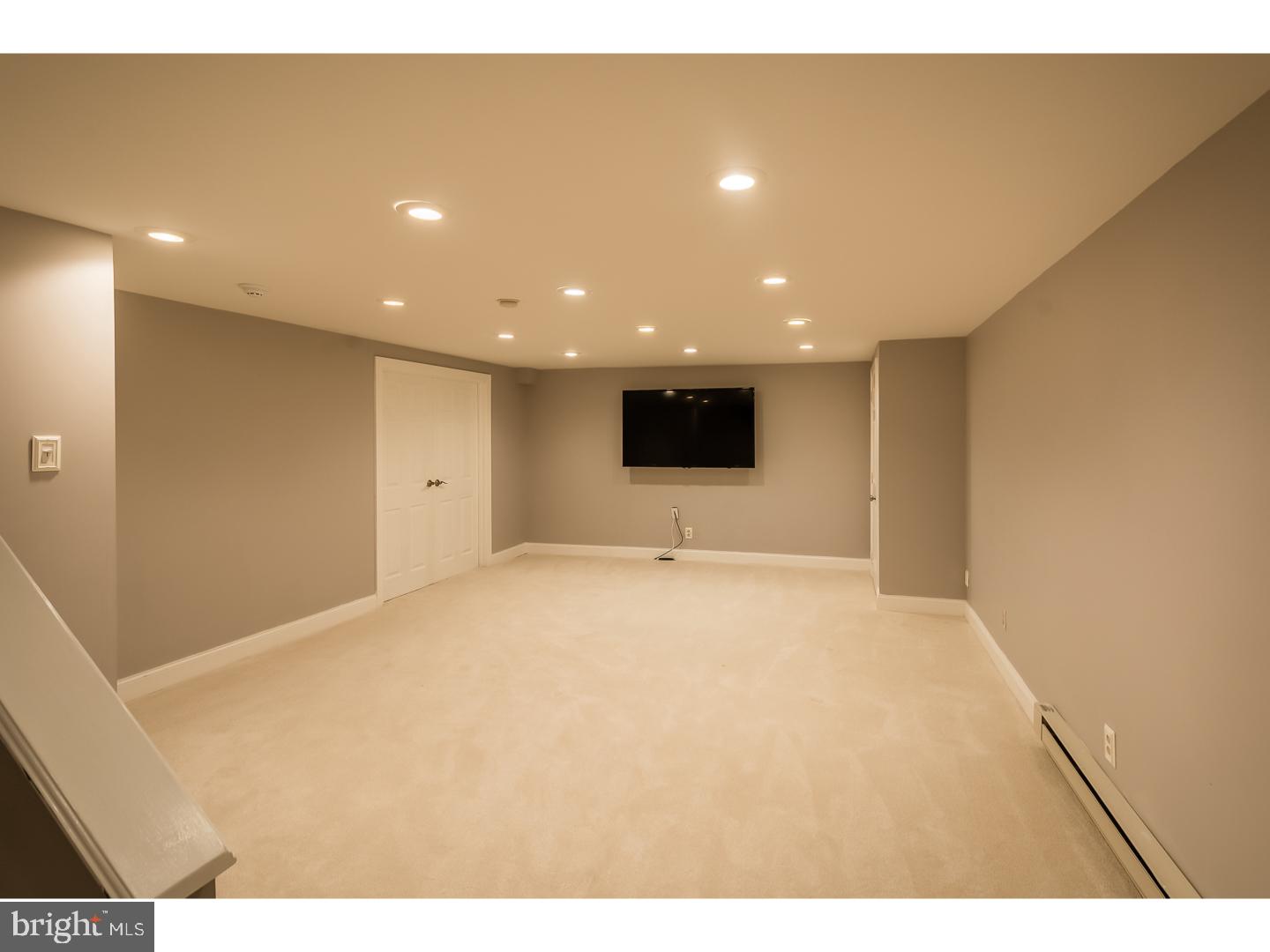 2271 Warner Road Lansdale, PA 19446 - Photo 4 of 22 Gallery Image 4