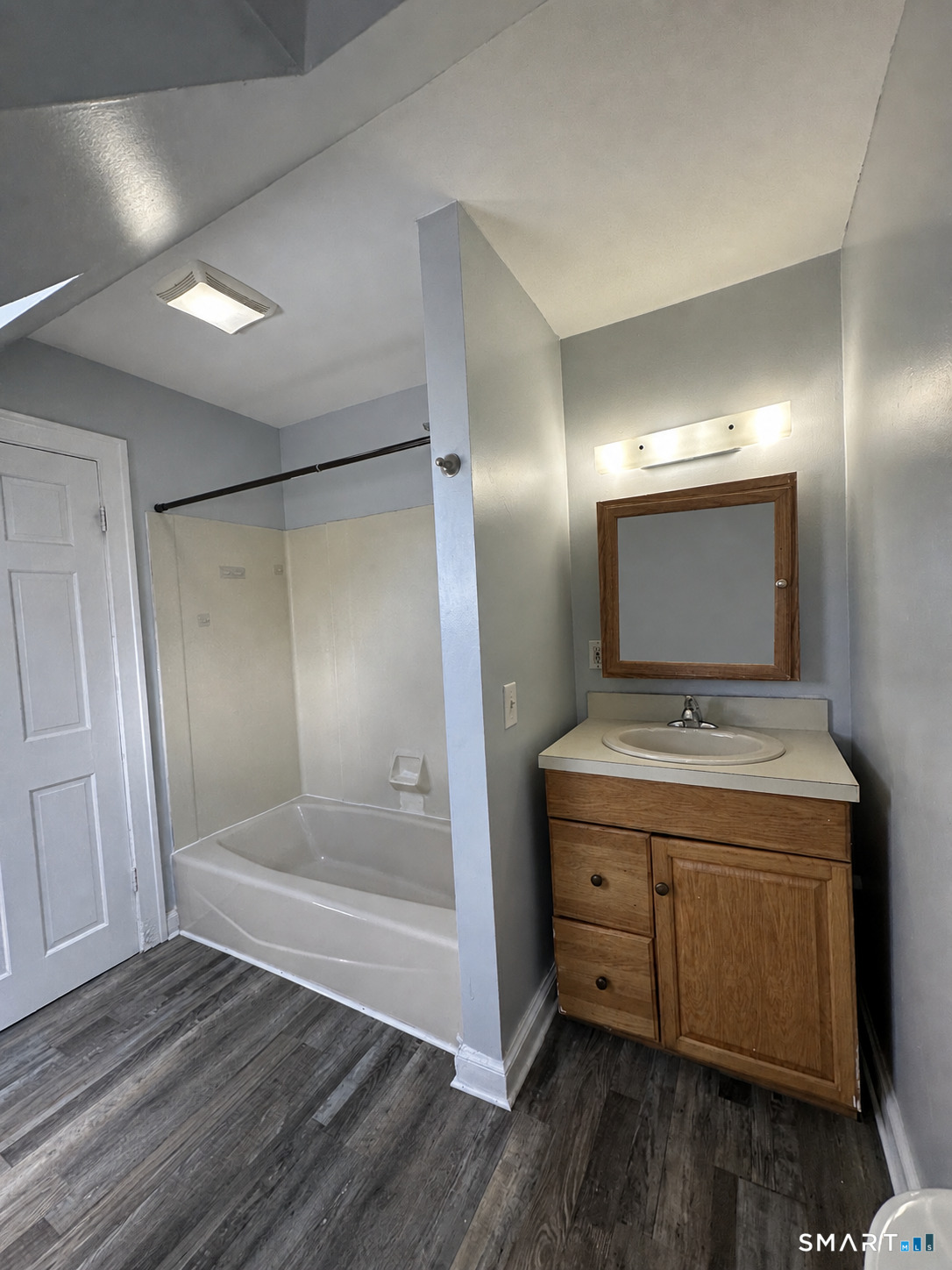 196 Ocean Avenue, Unit 2 New London, CT 06320 - Photo 9 of 10