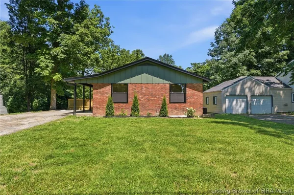 $345,000 | 1668 Silver Creek Drive, New Albany, IN 47150