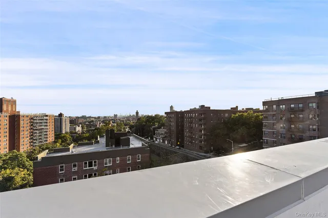 $645,000 | 460 West 236th Street, Unit 6A | Fieldston