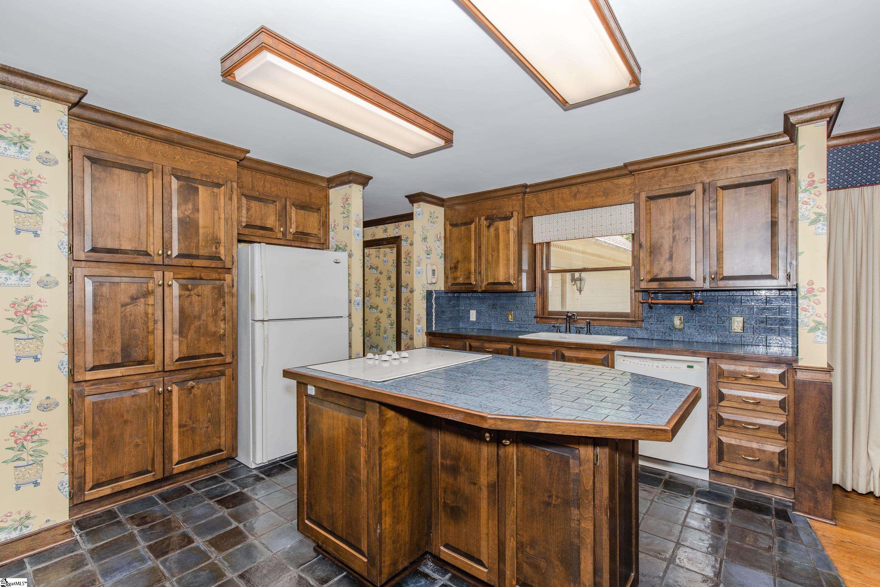 1198 Reedy Fork Road Pelzer, SC 29669 - Photo 7 of 36