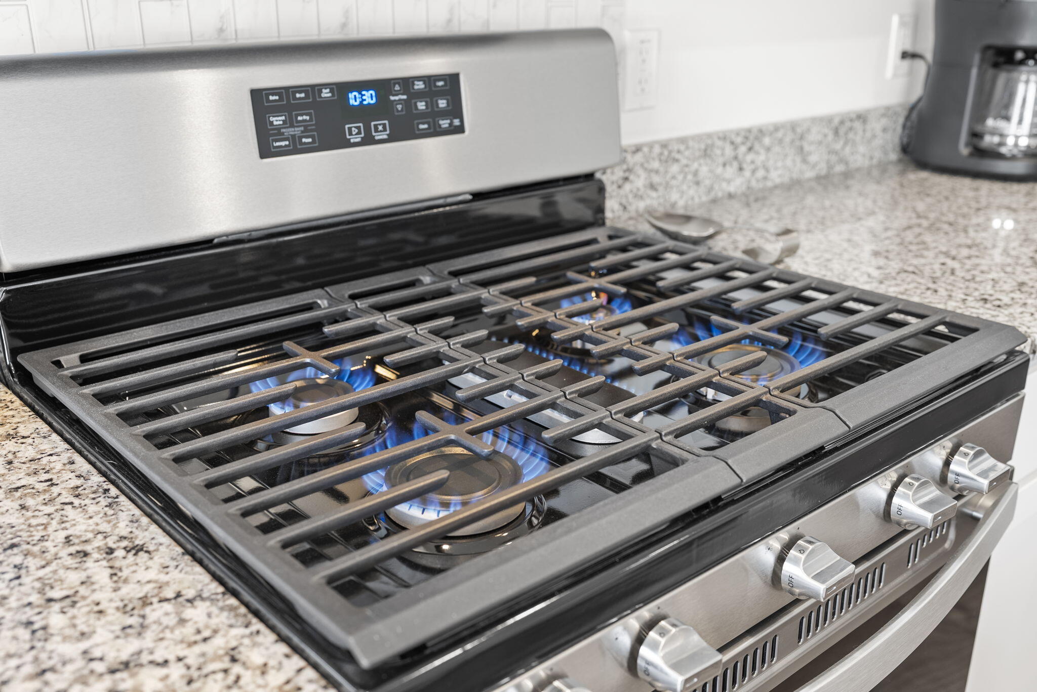 129 Yarrow Way Moncks Corner, SC 29461 - Photo 11 of 23 13-web-or-mls-DSC04557