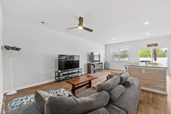 $320,000 | 129 Yarrow Way, Moncks Corner, SC 29461