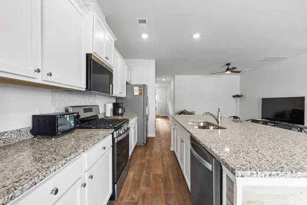 $320,000 | 129 Yarrow Way, Moncks Corner, SC 29461
