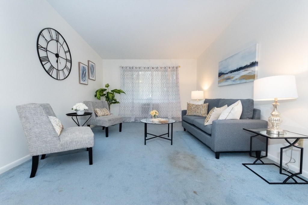 74 Beach Street, Unit 612 Woburn, MA 01801 - Photo 4 of 27