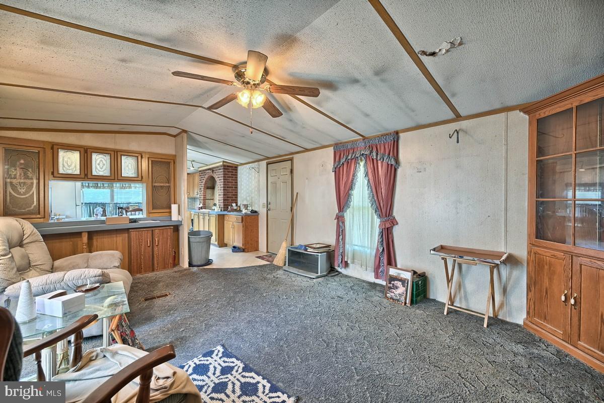 1215 Creek Road Manheim, PA 17545 - Photo 8 of 35 Gallery Image 8