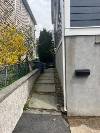 $8,500 | 70 Henry Avenue, Harrison, NY 10528