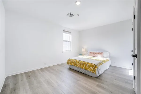 $4,400 | 1024 Clinton Street, Unit 504, Hoboken, NJ 07030