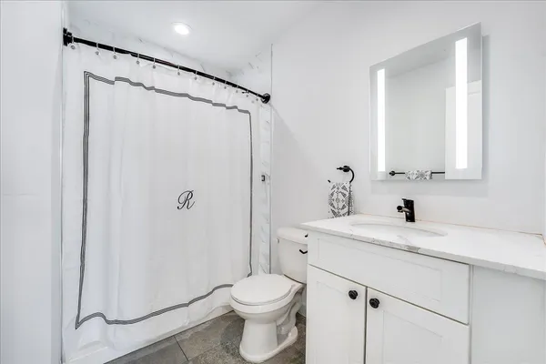 $4,400 | 1024 Clinton Street, Unit 504, Hoboken, NJ 07030