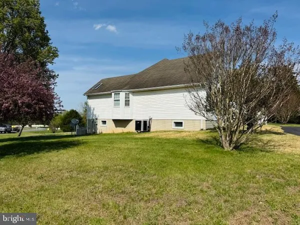 $380,000 | 17 Pintail Lane, Kearneysville, WV 25430
